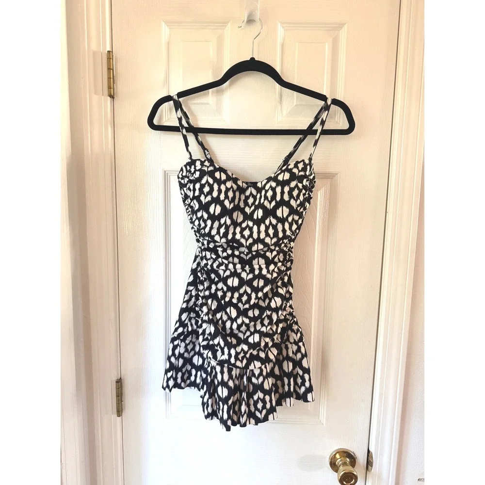 Profile by Gottex Mantra Bandeau Swim Dress Black White Ikat Size 10 NEW